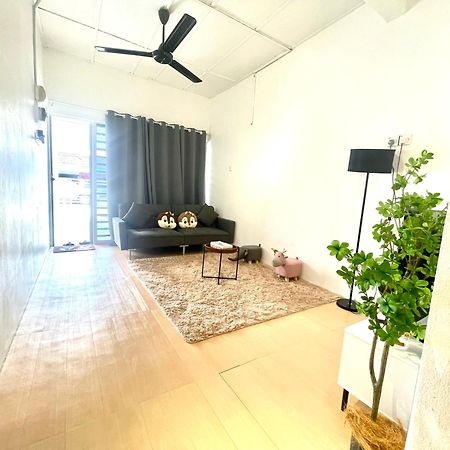 Cozy10Perwira#6Pax#Netflix#Neariconcity&Iconicpoint Villa Simpang Ampat  Ngoại thất bức ảnh